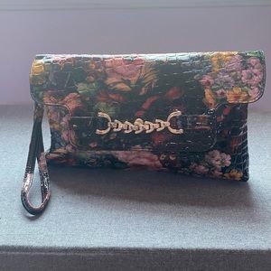 Floral wristlet/clutch